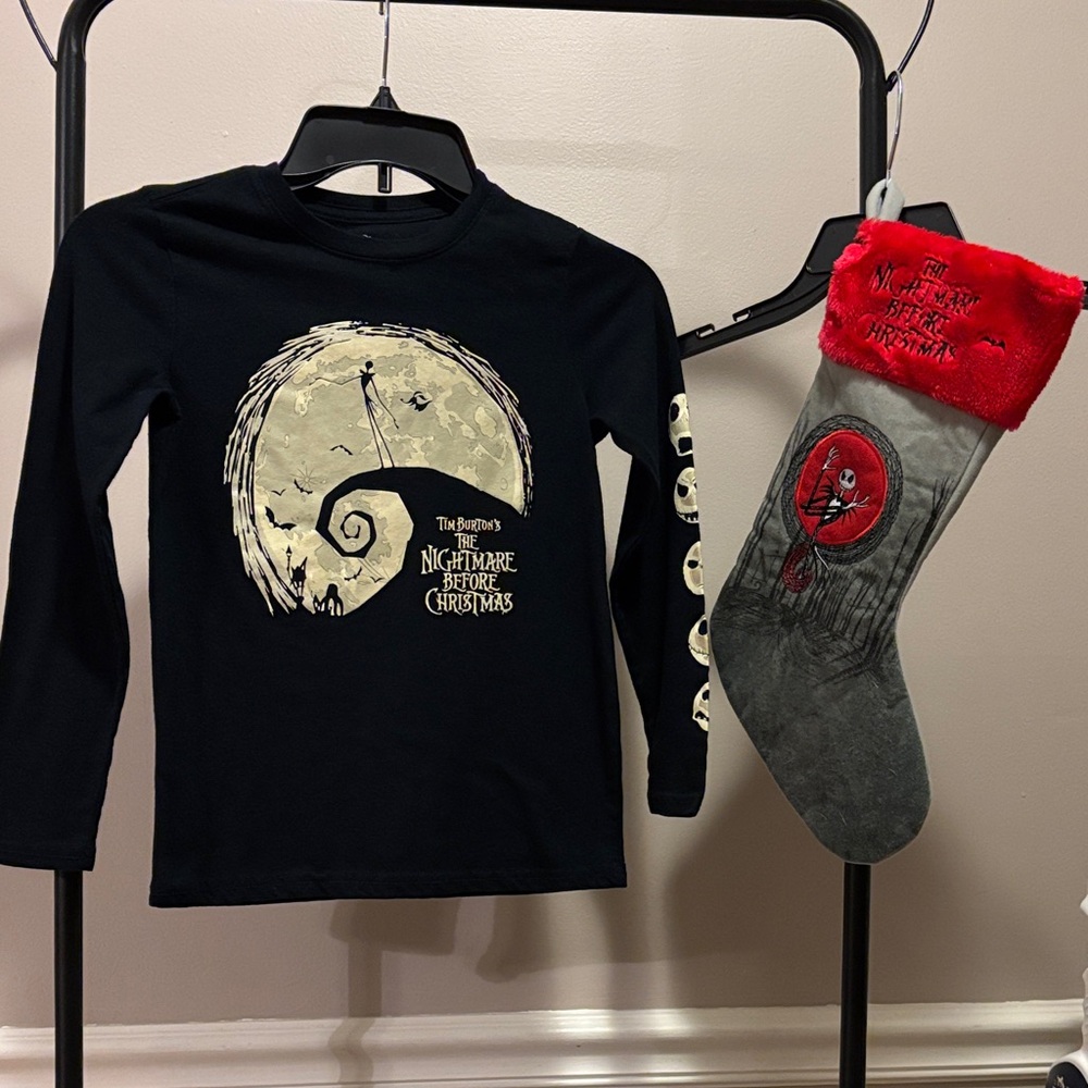 Nightmare Before youth sz. S (6/7) Christmas Shirt and Stocking Set